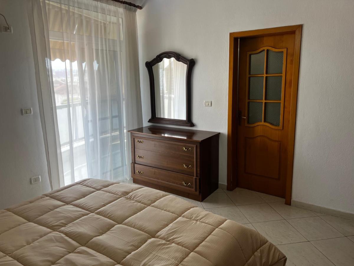 City Central Apartment 2 Tirana Exteriör bild